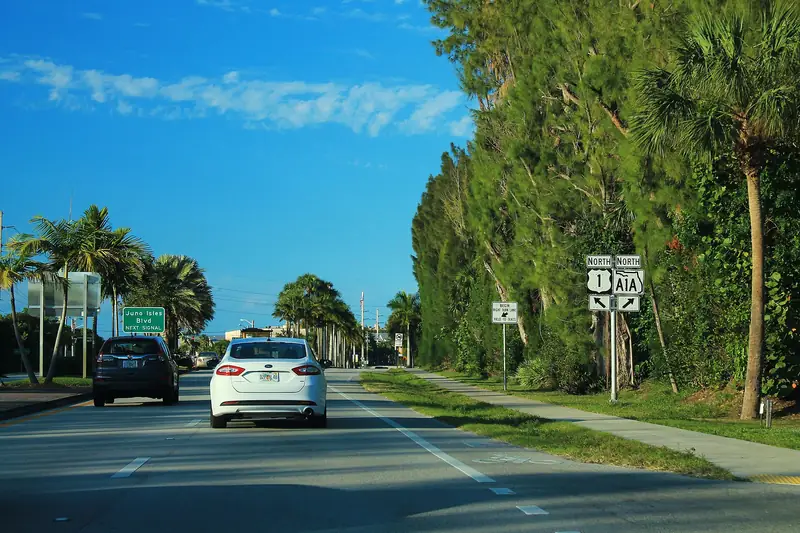 US-1 / A1A signs in Juno Beach